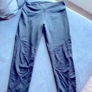 Women’s workout leggings